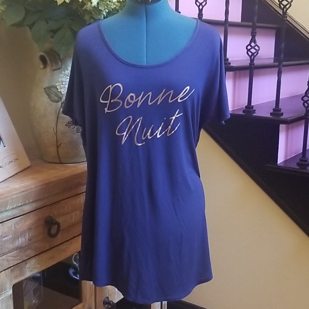 New Danskin "Bonne Nuit"  Top - SZ L